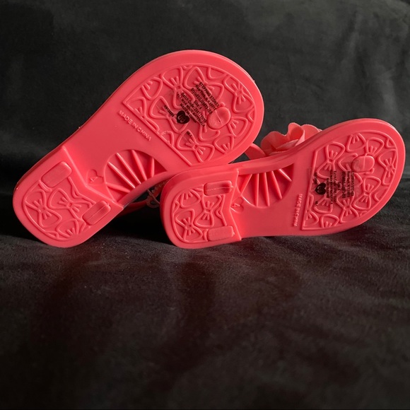 Listing Re Listed. Feel free to make an offer on new listing if/when available - Picture 7 of 9